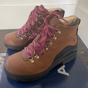 Ariat Barnyard Lace Waterproof Boot